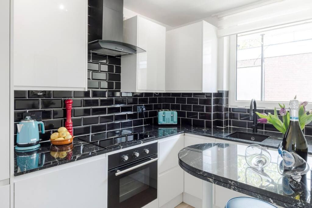 The Clarence, Central London Apartment W/ Wifi Exterior foto